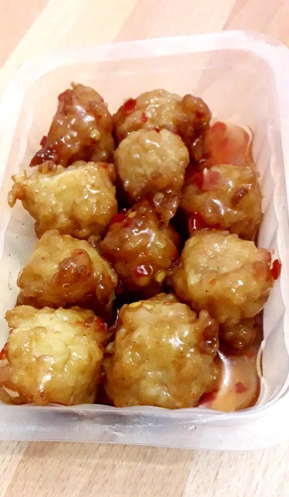 Boulette de Poulet Sauce Piquante